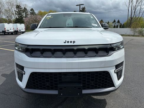 New 2026 Jeep Grand Wagoneer Limited AWD/4WD image 7