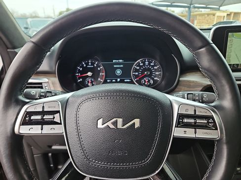 Used 2022 Kia Telluride SX w/ SX Prestige Package image 13