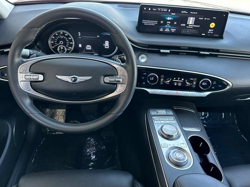 Used 2023 Genesis GV70 2.5T w/ Select Package AWD/4WD image 15