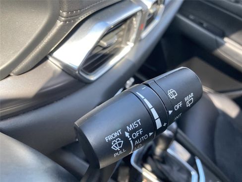 Used 2019 MAZDA CX-5 Touring image 22