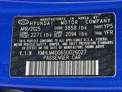 Used 2025 Hyundai Elantra Sport FWD image 20
