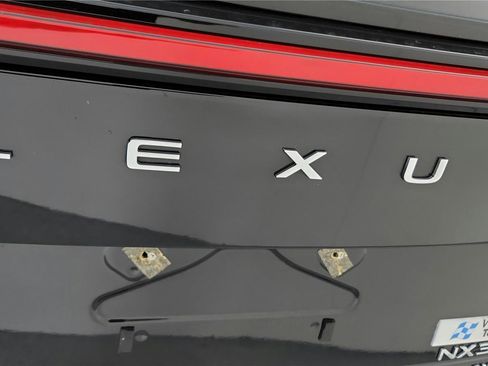 Used 2023 Lexus NX 350 AWD image 13