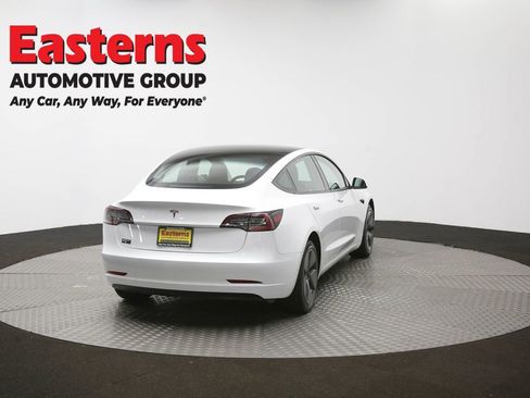 Used 2023 Tesla Model 3 Standard Range image 38