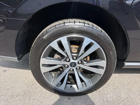 Used 2021 Ford Expedition Limited AWD/4WD image 31