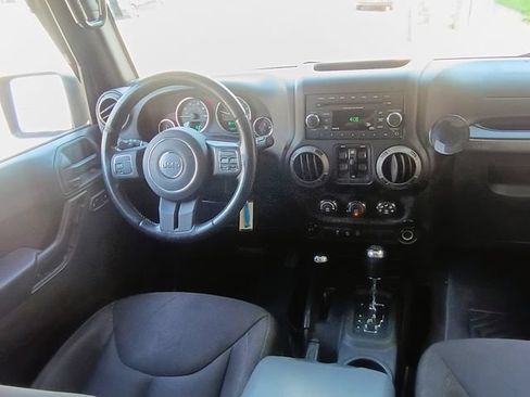 Used 2015 Jeep Wrangler Unlimited Sport w/ Quick Order Package 24S AWD/4WD image 37