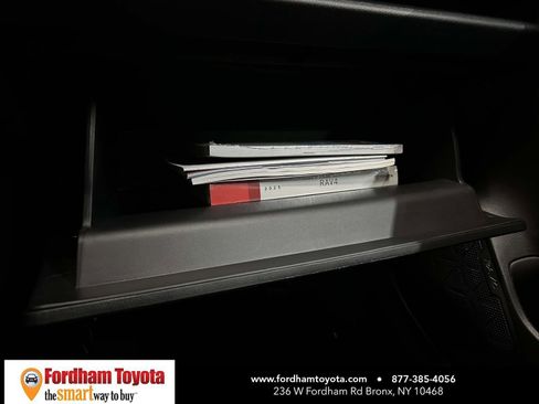 Used 2025 Toyota RAV4 XLE image 26