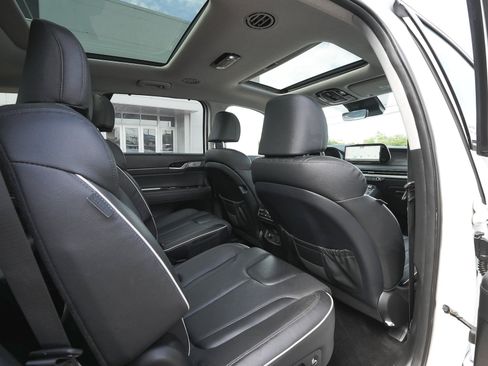 Used 2023 Hyundai Palisade Limited w/ Cargo Package AWD/4WD image 40