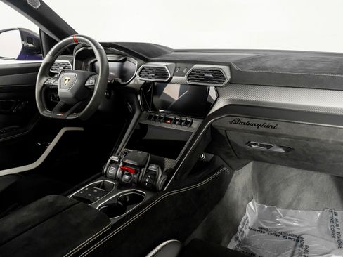 Used 2024 Lamborghini Urus Performante image 60
