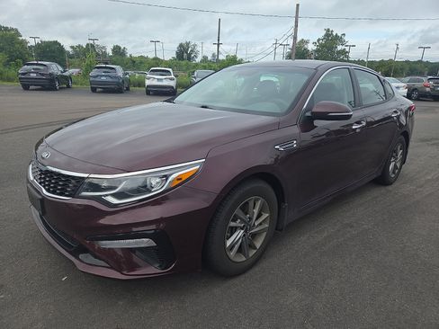 Used 2019 Kia Optima LX FWD image 2