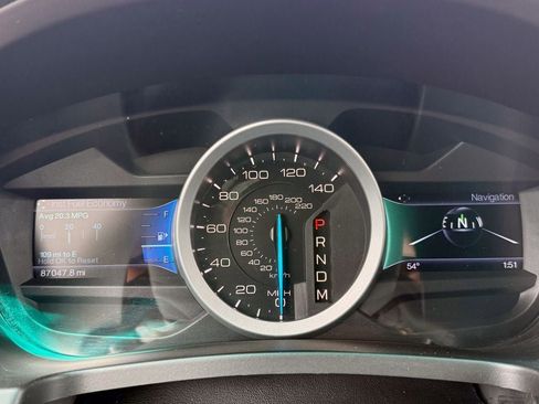 Used 2014 Ford Explorer XLT w/ Equipment Group 202A AWD/4WD image 22