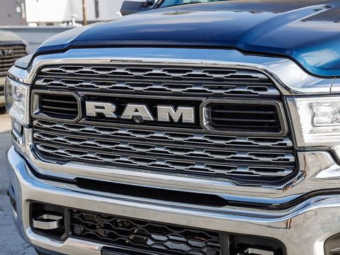 Used 2022 RAM 2500 Limited AWD/4WD image 6