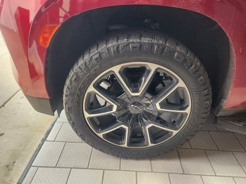 Used 2023 Chevrolet Tahoe RST w/ Luxury Package image 9