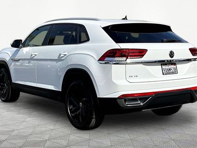 Used 2022 Volkswagen Atlas Cross Sport SE w/ Panoramic Sunroof Package