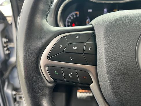 Used 2021 Jeep Grand Cherokee High Altitude AWD/4WD image 18