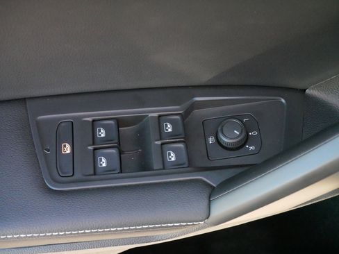 Certified 2024 Volkswagen Tiguan S image 19