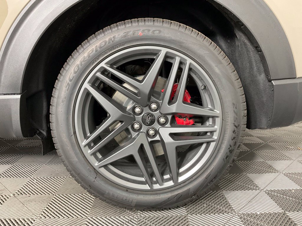 New 2027 Ford Explorer ST-Line w/ Premium Package RWD image 10