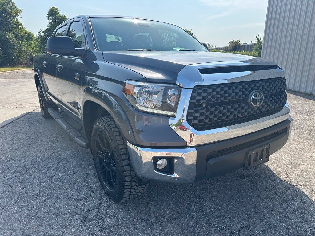 Used 2020 Toyota Tundra SR5 w/ SR5 Upgrade Package AWD/4WD image 3