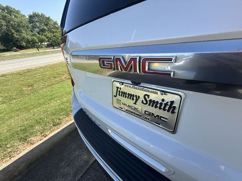 Used 2023 GMC Yukon Denali AWD/4WD image 38