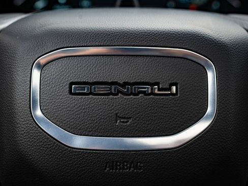 Used 2024 GMC Yukon Denali Ultimate image 28