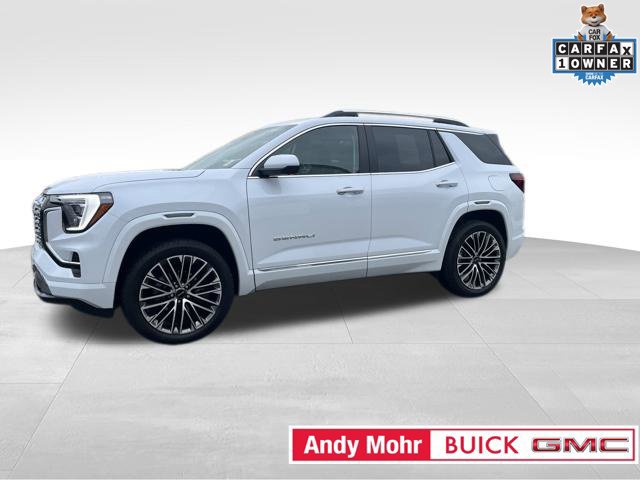 Used 2026 GMC Terrain Denali w/ LPO, Floor Liner Package AWD/4WD image 9