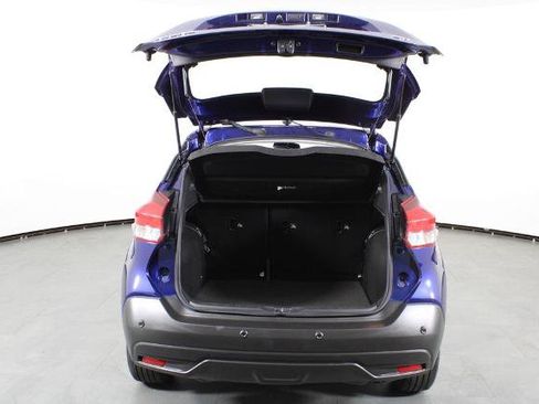 Certified 2020 Nissan Kicks SV FWD image 17