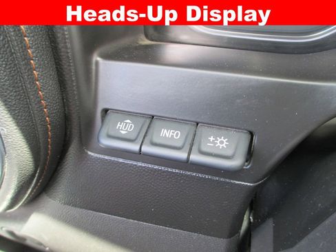Used 2020 GMC Sierra 1500 AT4 w/ AT4 Premium Package AWD/4WD image 34