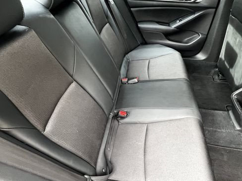 Used 2019 Honda Accord Sport image 38