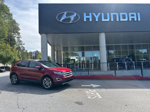 Used 2018 Ford Edge Titanium w/ Equipment Group 301A FWD image 1