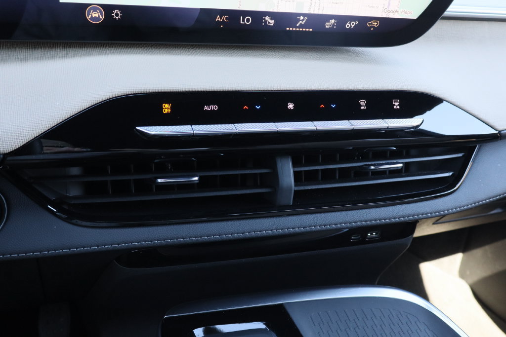 Certified 2026 Buick Enclave Preferred FWD image 17