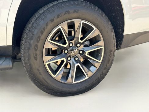 Used 2021 Chevrolet Tahoe Z71 AWD/4WD image 21