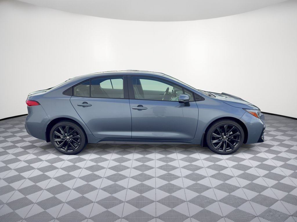 Used 2026 Toyota Corolla SE FWD image 8