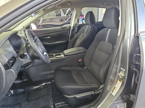 Used 2022 Nissan Sentra SV FWD image 8