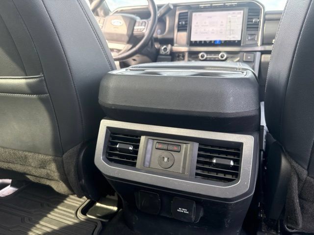 Used 2024 Ford F350 Lariat AWD/4WD image 18