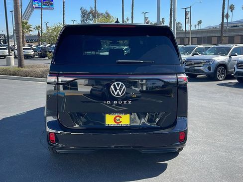 New 2025 Volkswagen ID. Buzz Pro S image 9