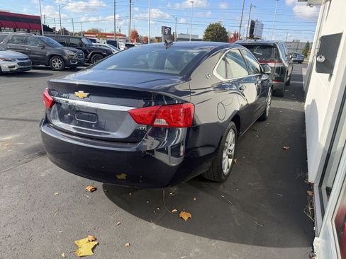 Used 2019 Chevrolet Impala LT image 3