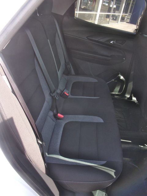 Certified 2024 Chevrolet TrailBlazer LT w/ LT Cold Weather Package AWD/4WD image 28