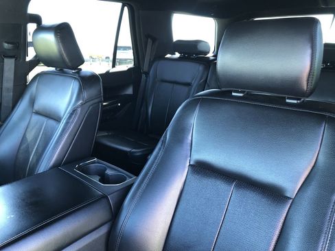 Used 2020 Ford Expedition XLT w/ Equipment Group 202A image 15