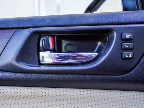 Used 2017 Subaru Outback 2.5i Limited image 19