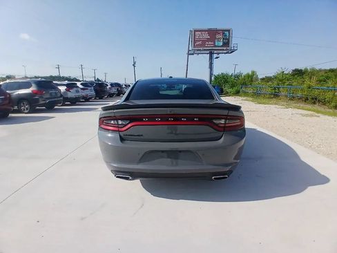 Used 2019 Dodge Charger SXT w/ Blacktop Package RWD image 6