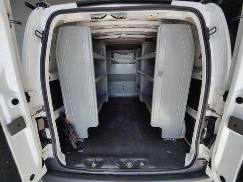Used 2021 Nissan NV200 S image 8