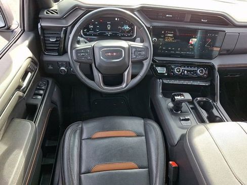 Certified 2023 GMC Sierra 1500 AT4 w/ AT4 Preferred Package image 9