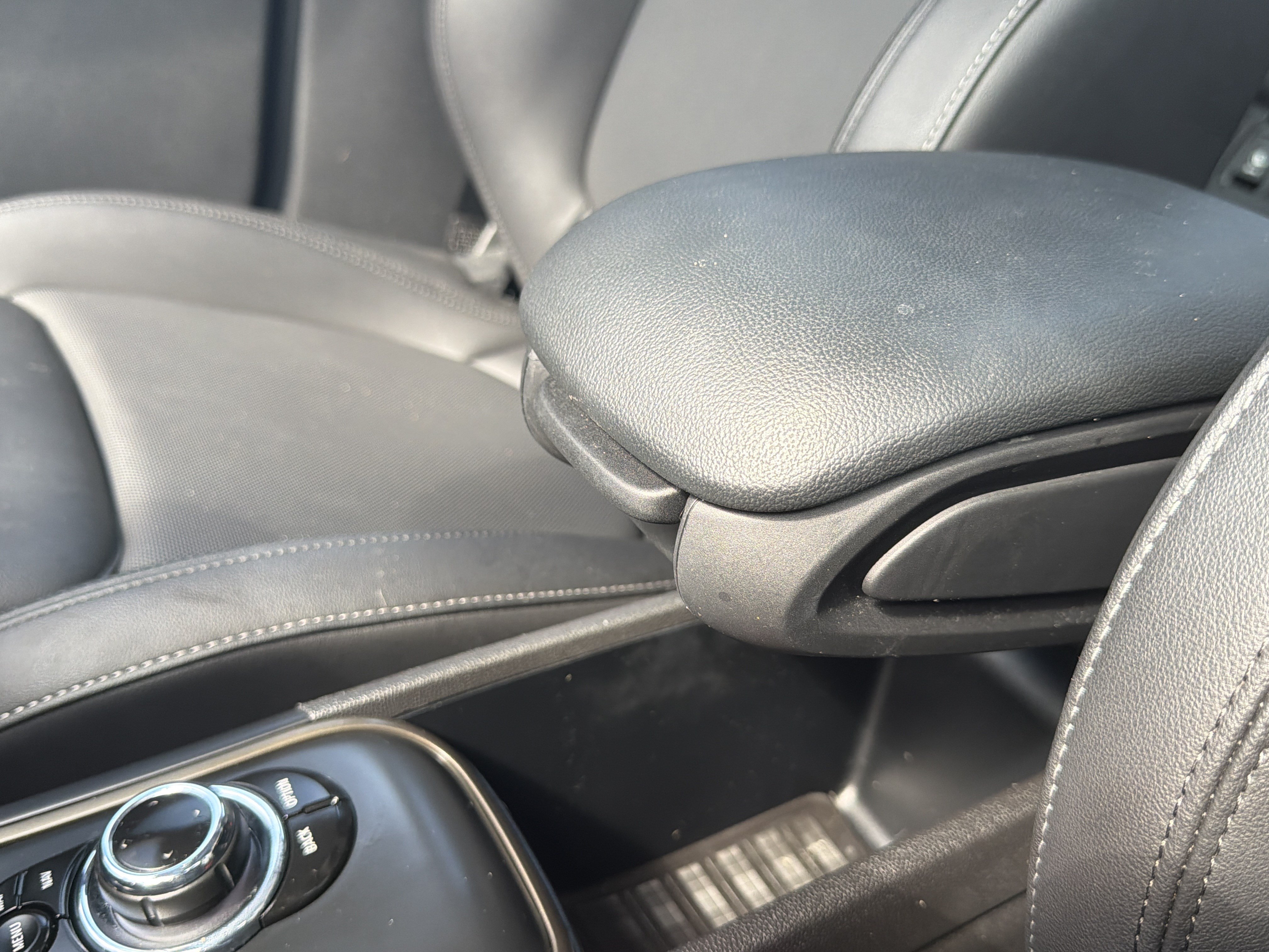 Used 2024 MINI Cooper Countryman S w/ Premium Package FWD image 39