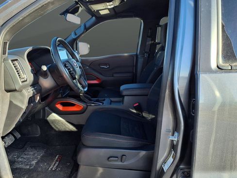 Used 2024 Nissan Frontier PRO-4X image 5