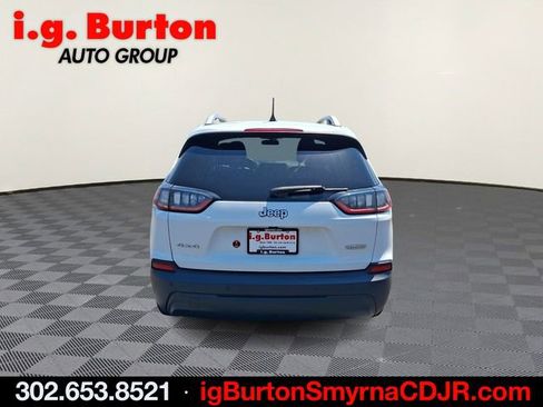 Used 2019 Jeep Cherokee Latitude Plus w/ Cold Weather Group AWD/4WD image 5