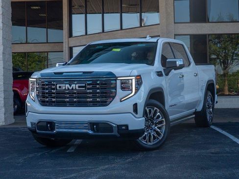 Used 2023 GMC Sierra 1500 Denali Ultimate AWD/4WD image 6