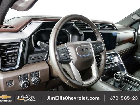 Used 2023 GMC Sierra 1500 Denali w/ Technology Package image 4