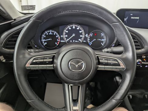 Used 2022 MAZDA MAZDA3 s FWD image 15