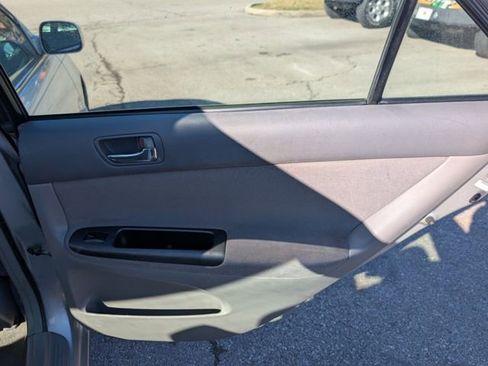 Used 2006 Toyota Camry image 19