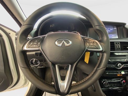 Used 2017 INFINITI QX30 Premium w/ Navigation Package AWD/4WD image 27