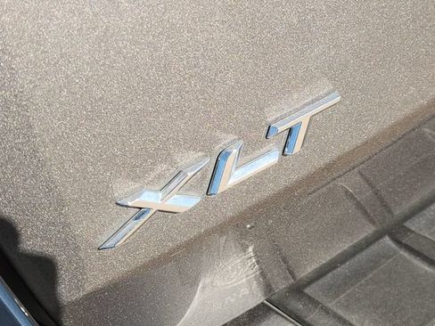 Used 2023 Ford Explorer XLT w/ Equipment Group 202A AWD/4WD image 10